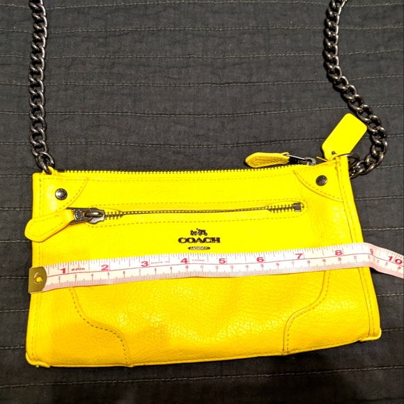 Coach purse - Picture 2 of 4